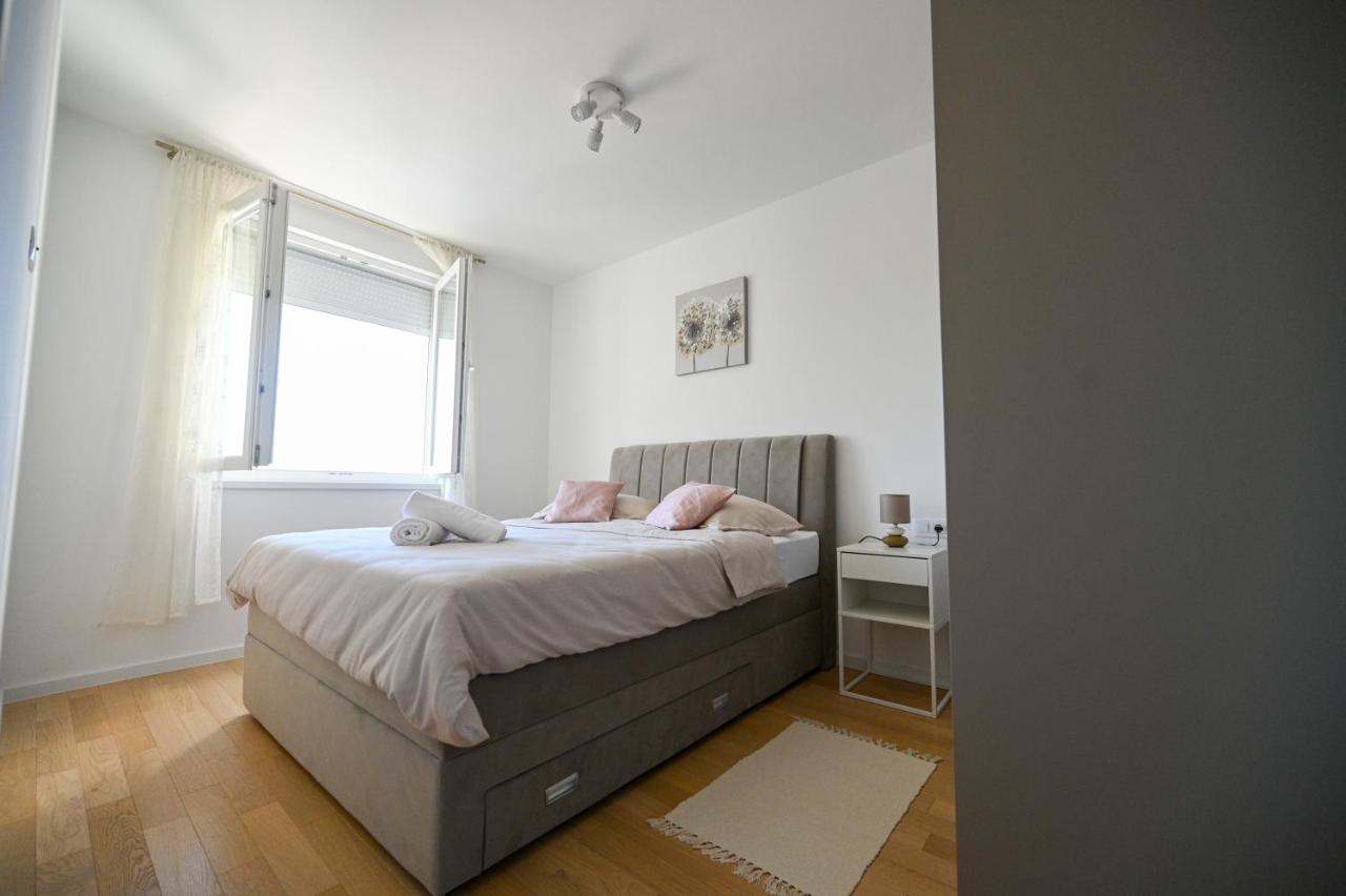 Apartman Lovre 자다르 외부 사진