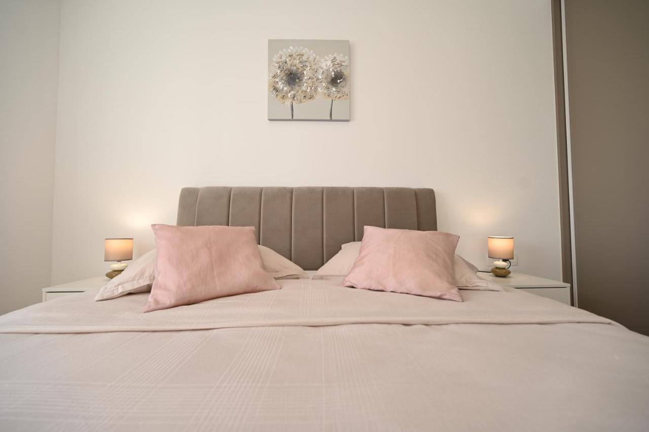 Apartman Lovre 자다르 외부 사진